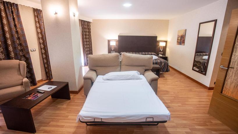 Imagen de la habitación del Hotel Bluesea Calabahia. Foto 11