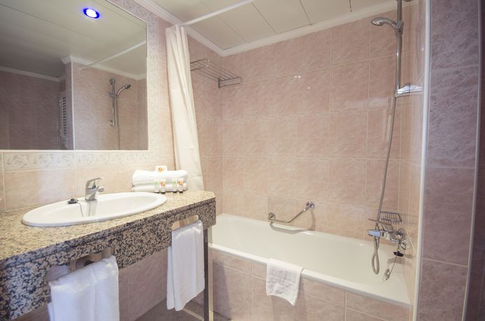 Imagen de la habitación del Hotel Bluesea Coral Beach. Foto 6