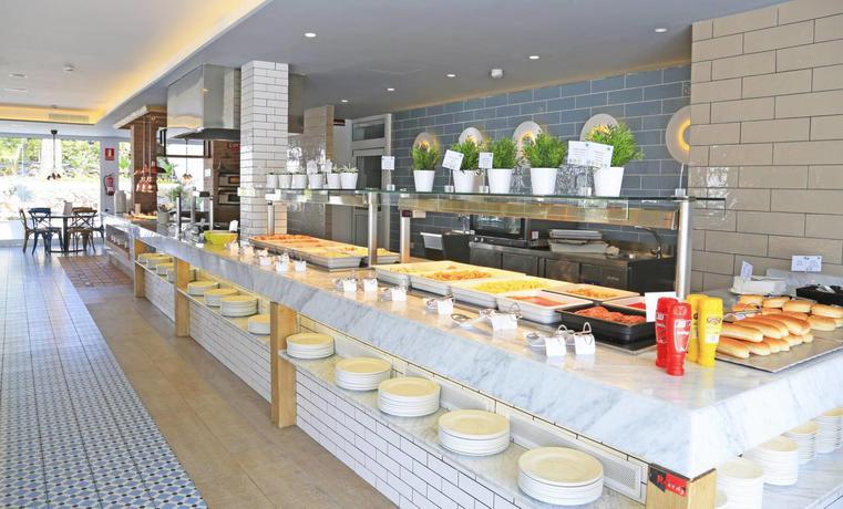 Imagen general del Hotel Bluesea Corralejo Village. Foto 17