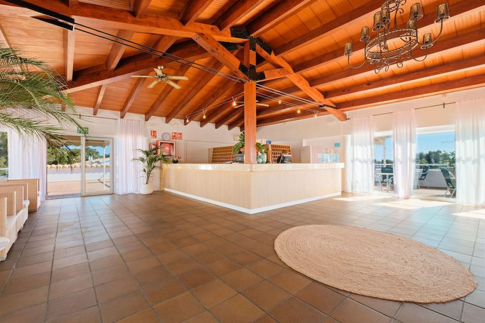 Imagen de los interiores del Hotel Bluesea Marina Parc. Foto 14