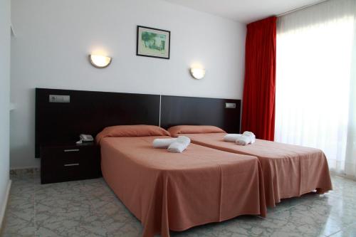 Imagen de la habitación del Hotel Bluesea Para&iacute;so Beach. Foto 8