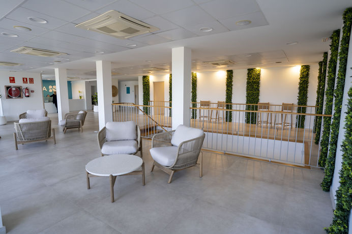 Imagen general del Hotel Bluesea Playa Azul. Foto 4