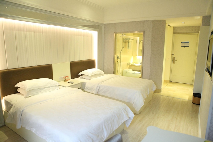 Imagen de la habitación del Hotel Bluesky. Foto 5