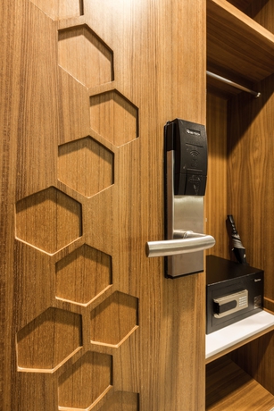 Imagen de la habitación del Hotel Bluesotel Krabi Ao Nang Beach. Foto 3