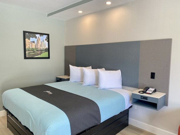 Imagen general del Hotel Bluestar Inn. Foto 3