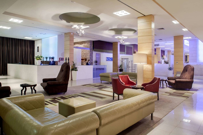 Imagen de los interiores del Hotel Bluesun Elaphusa. Foto 10