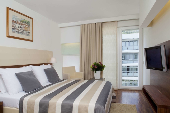 Imagen de la habitación del Hotel Bluesun Elaphusa. Foto 3