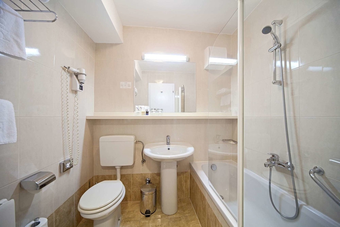 Imagen de la habitación del Hotel Bluesun Elaphusa. Foto 5