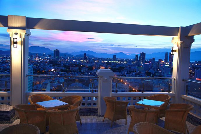 Imagen del bar/restaurante del Hotel Bluesun. Foto 8