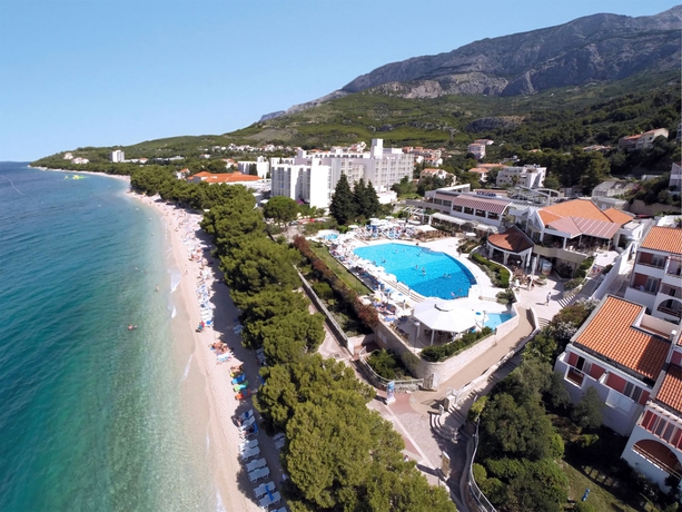 Imagen de los exteriores del Hotel Bluesun Holiday Village Afrodita. Foto 12