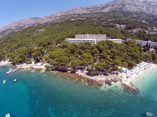 Imagen de los exteriores del Hotel Bluesun Marina. Foto 10