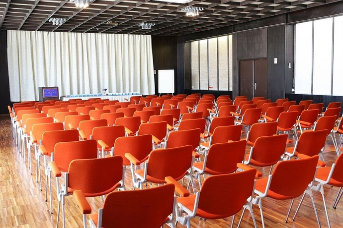 Imagen de los interiores del Hotel Bluesun Soline. Foto 12