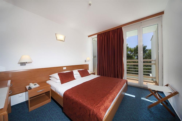 Imagen general del Hotel Bluesun Villa Berulia. Foto 10