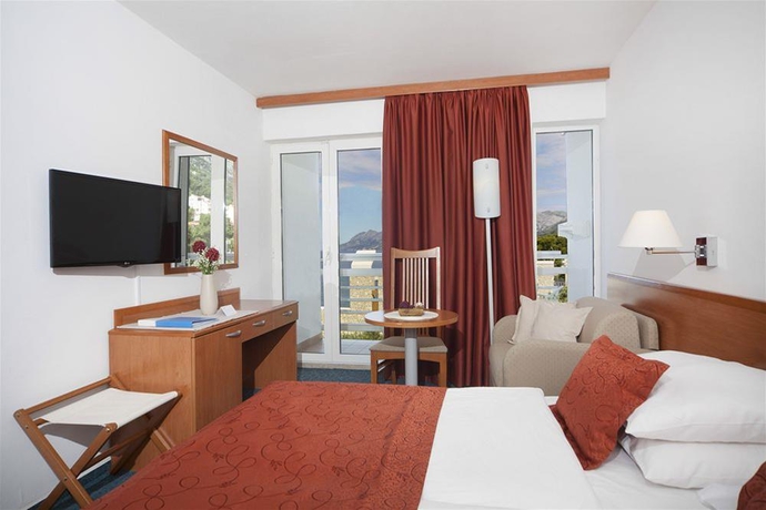 Imagen general del Hotel Bluesun Villa Berulia. Foto 12