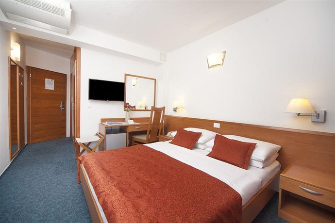 Imagen general del Hotel Bluesun Villa Berulia. Foto 13