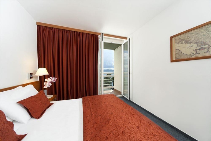 Imagen general del Hotel Bluesun Villa Berulia. Foto 15