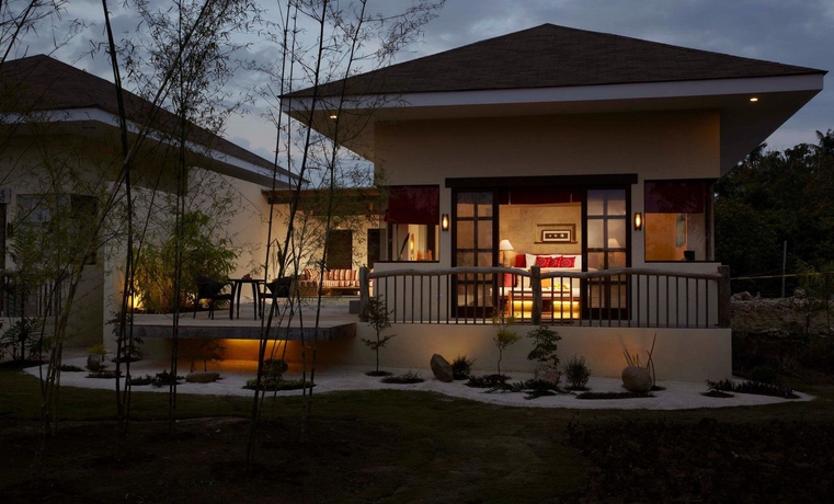 Imagen de los exteriores del Hotel Bluewater Panglao Beach Resort. Foto 10