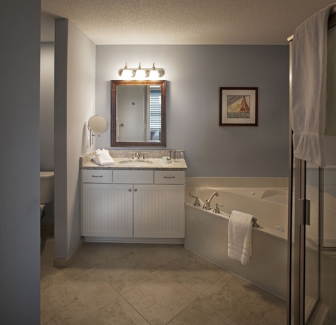 Imagen de la habitación del Hotel Bluewater Resort and Marina by Spinnaker Resorts. Foto 17