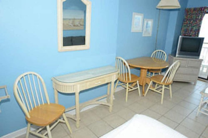Imagen de la habitación del Hotel Bluewater Resort by Elliott Beach Rentals. Foto 19