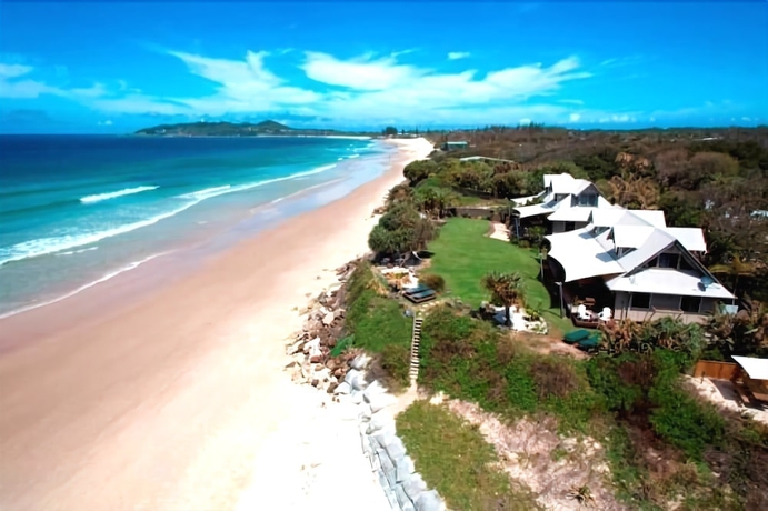 Imagen general del Hotel Bluewater on the Beach. Foto 1