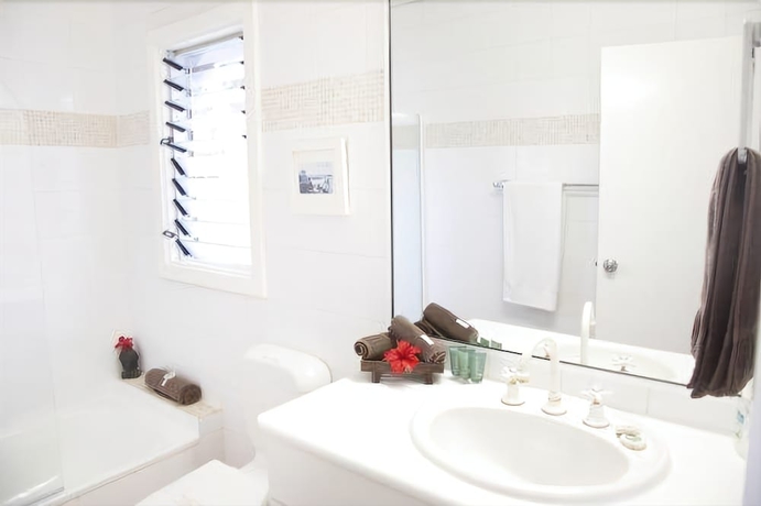 Imagen de la habitación del Hotel Bluewater on the Beach. Foto 19