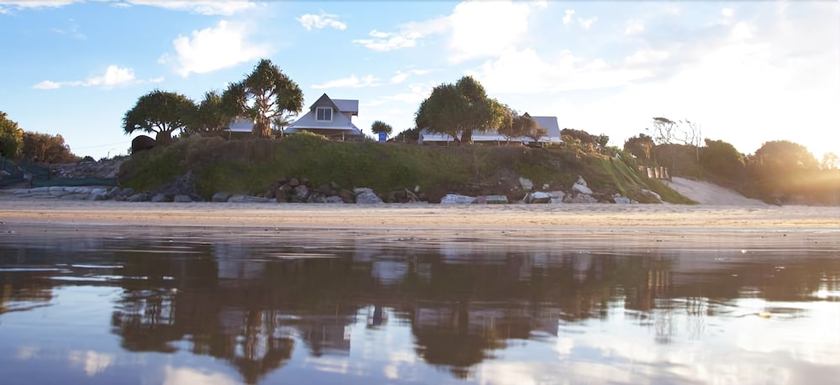 Imagen general del Hotel Bluewater on the Beach. Foto 2
