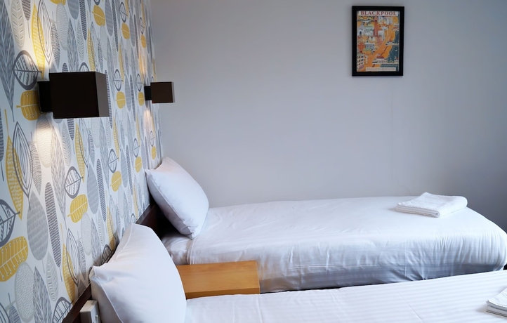 Imagen de la habitación del Hotel Bluewaters. Foto 9