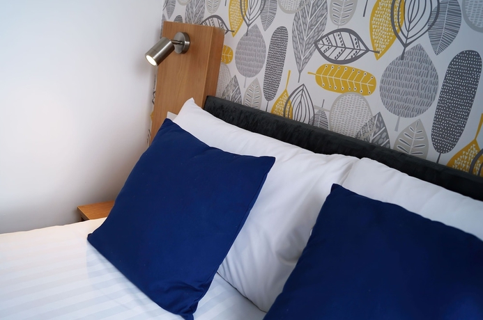 Imagen de la habitación del Hotel Bluewaters. Foto 15