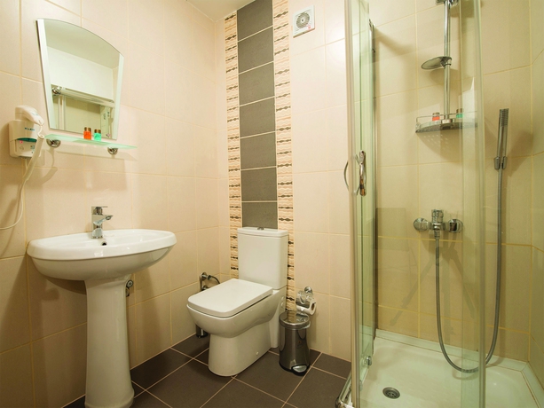 Imagen de la habitación del Hotel Blueway Residence. Foto 6