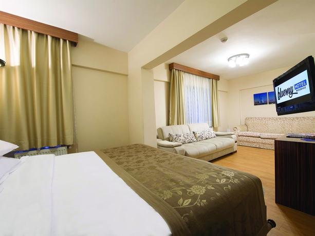 Imagen de la habitación del Hotel Blueway Residence. Foto 8