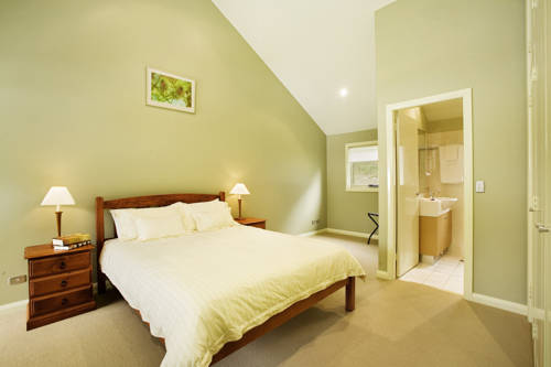 Imagen de la habitación del Hotel Blueys Retreat. Foto 5