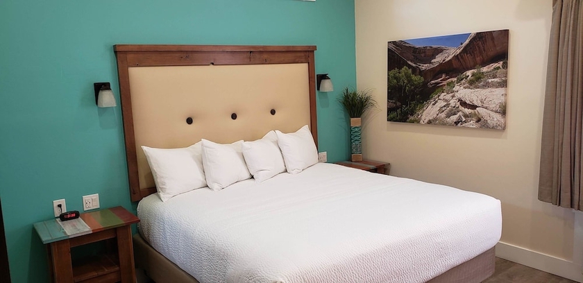 Imagen de la habitación del Hotel Bluff Dwellings Resort. Foto 6