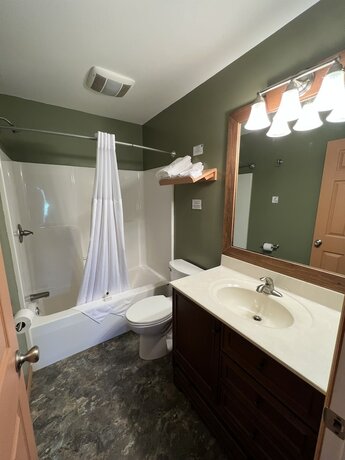 Imagen general del Hotel Bluff Point Golf Resort. Foto 8