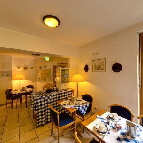 Imagen del bar/restaurante del Hotel Blume, Opfingen. Foto 2