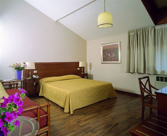 Imagen de la habitación del Hotel Blumen, Bolonia. Foto 4