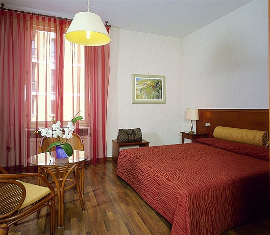 Imagen de la habitación del Hotel Blumen, Bolonia. Foto 5