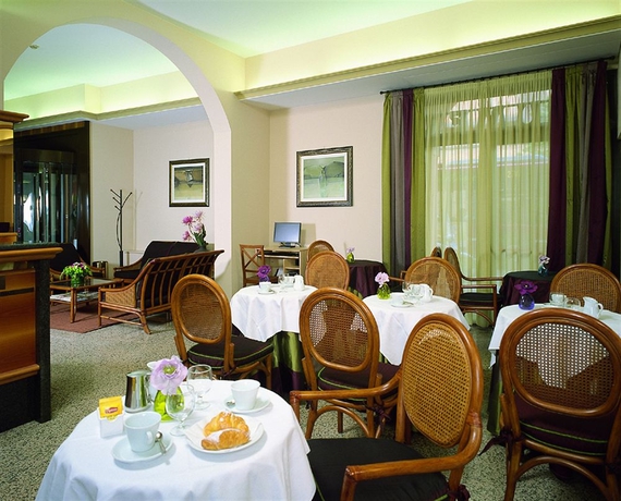 Imagen del bar/restaurante del Hotel Blumen, Bolonia. Foto 2