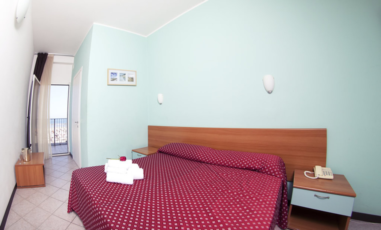 Imagen de la habitación del Hotel Blumen, Viserba. Foto 5