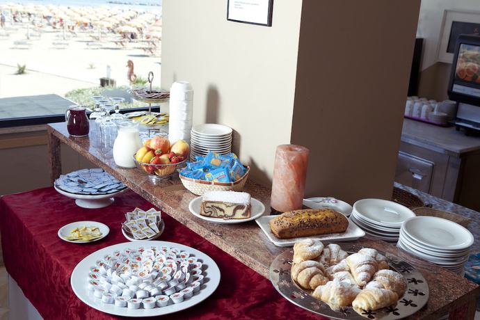 Imagen del bar/restaurante del Hotel Blumen, Viserba. Foto 8