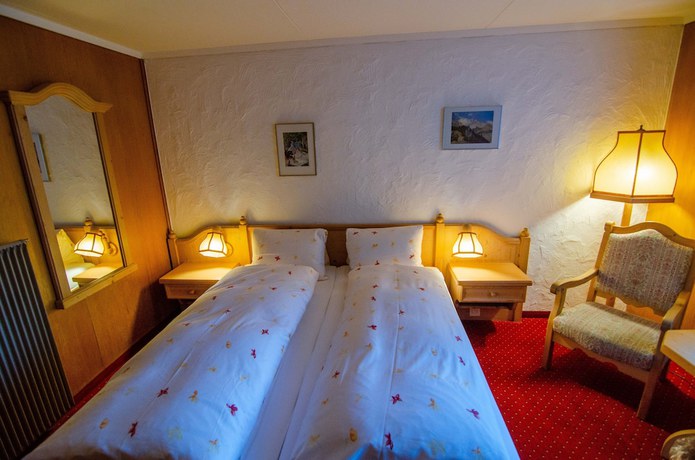 Imagen de la habitación del Hotel Blumental. Foto 19