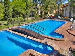 Imagen de la piscina del Hotel Blumig. Foto 4