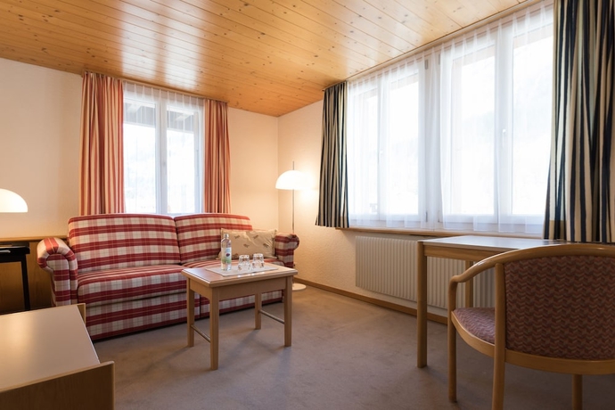 Imagen de la habitación del Hotel Bl&uuml;mlisalp, KANDERSTEG. Foto 2