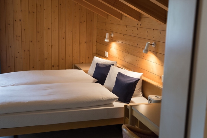 Imagen de la habitación del Hotel Bl&uuml;mlisalp, KANDERSTEG. Foto 17