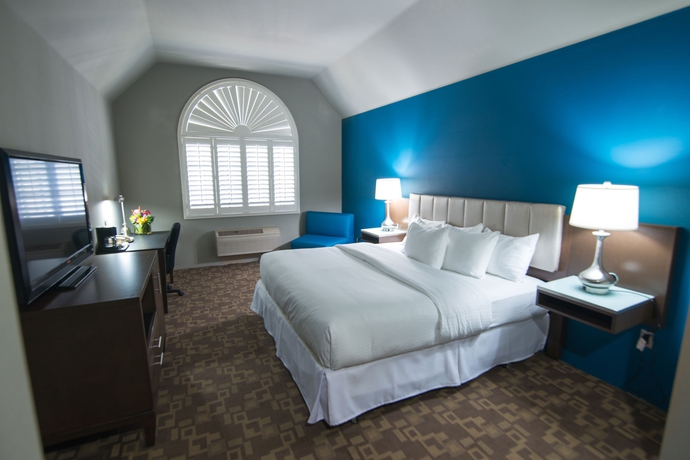 Imagen de la habitación del Hotel Blvd and Suites. Foto 2