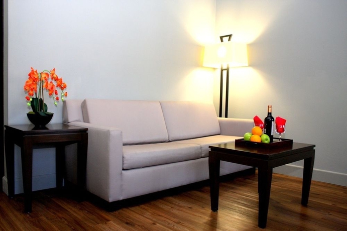 Imagen de la habitación del Hotel Blvd and Suites. Foto 8