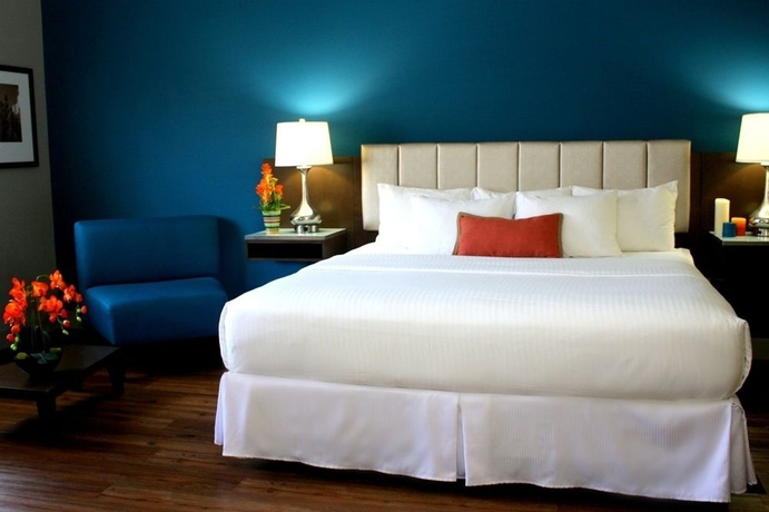 Imagen de la habitación del Hotel Blvd and Suites. Foto 9