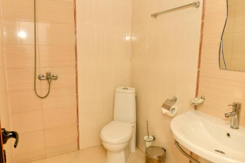 Imagen de la habitación del Hotel Blyan Family. Foto 20