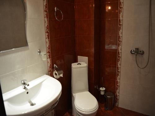 Imagen general del Hotel Blyan Family. Foto 13