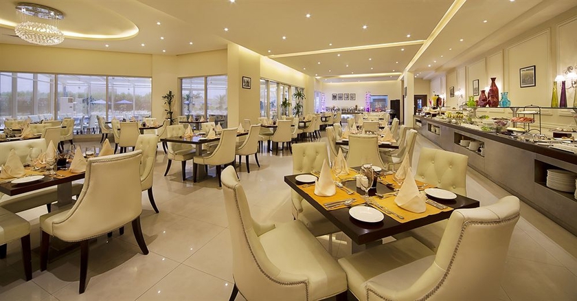 Imagen del bar/restaurante del Hotel Bm Acacia and Apartments. Foto 4