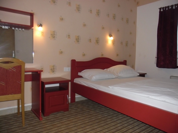 Imagen de los interiores del Hotel Bm International. Foto 7